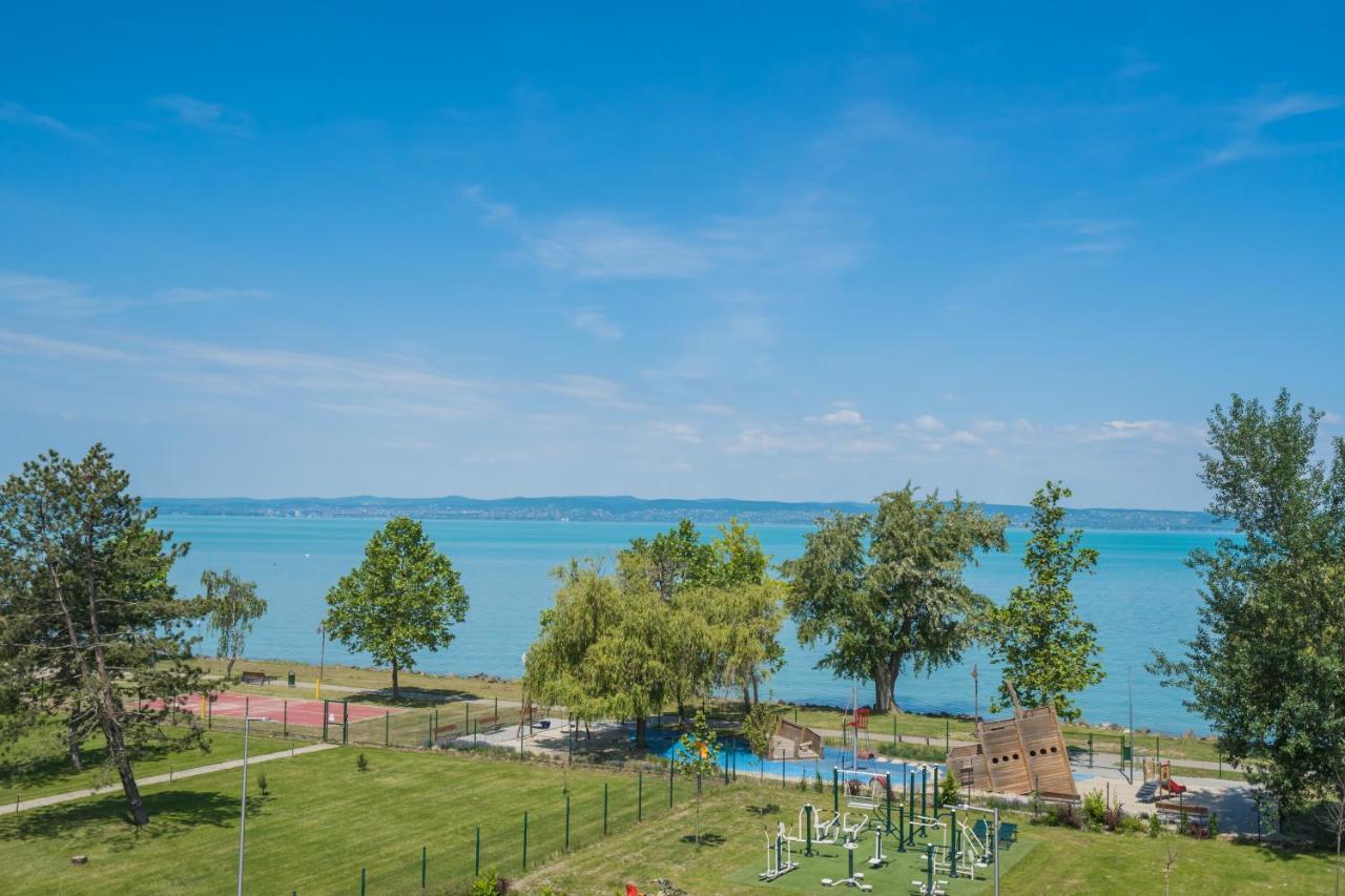 MF Adriana Panorama Apartment Siófok Exterior foto